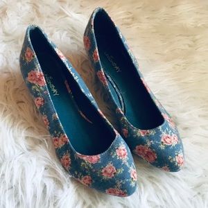 Unionbay Floral Kitten heel